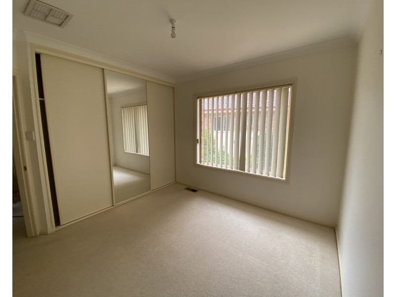 17A Clifton Boulevard, Griffith NSW 2680