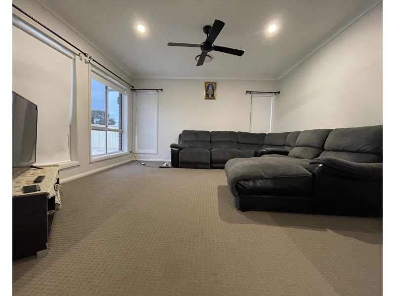 18 Lanza Grove, Griffith NSW 2680