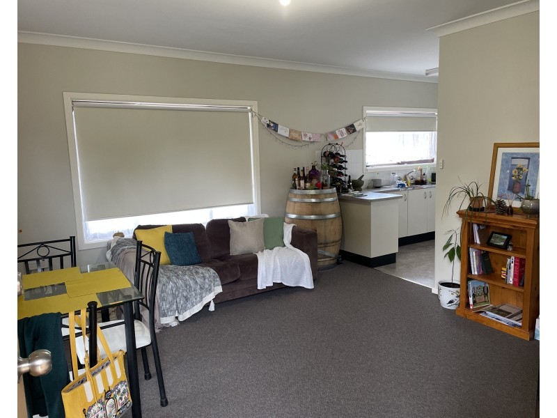 4/33 Park Street, Yenda NSW 2681