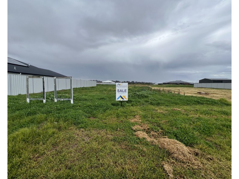 32 Piper Circuit, Griffith NSW 2680