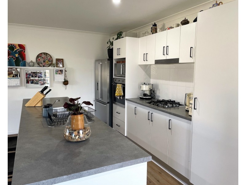 7 Howlong Crescent, Griffith NSW 2680