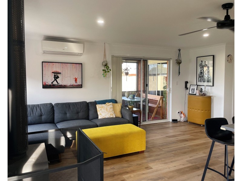 7 Howlong Crescent, Griffith NSW 2680