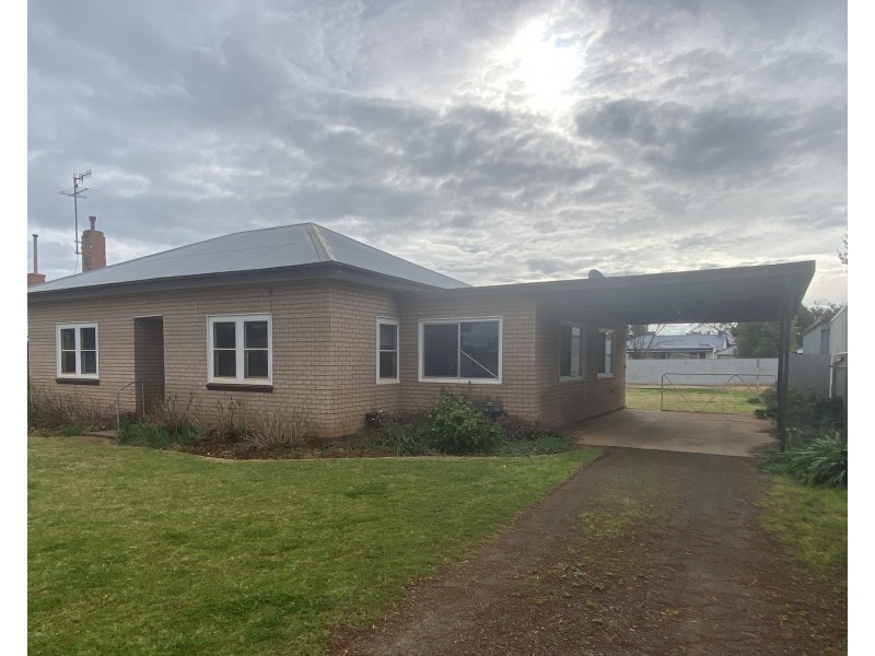 16 Goondooloo Street, Griffith NSW 2680