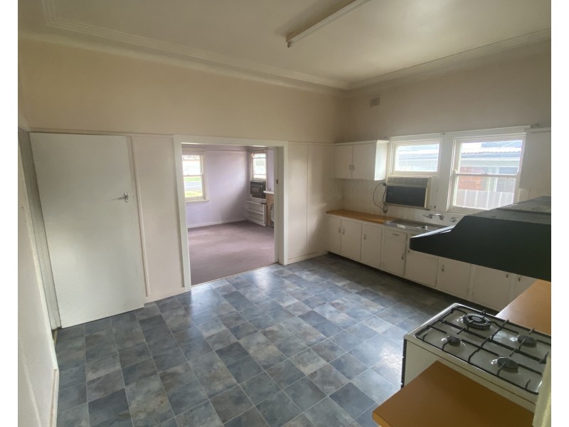 16 Goondooloo Street, Griffith NSW 2680