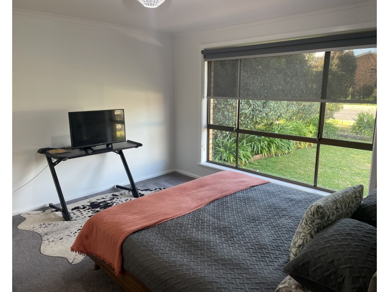 1 Rhoda Place, Yoogali NSW 2680