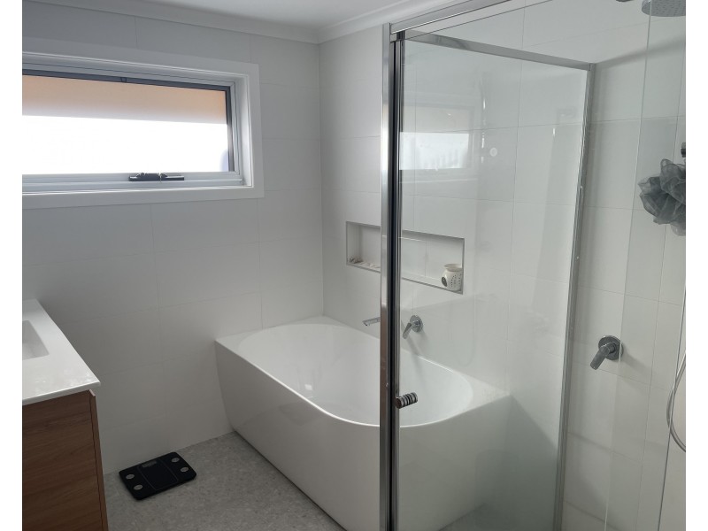 1 Rhoda Place, Yoogali NSW 2680