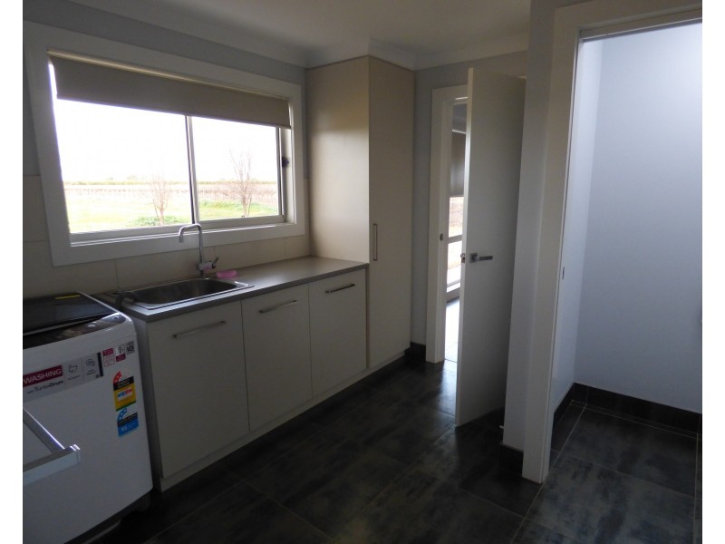 627 Bosanquet Road, Yoogali NSW 2680