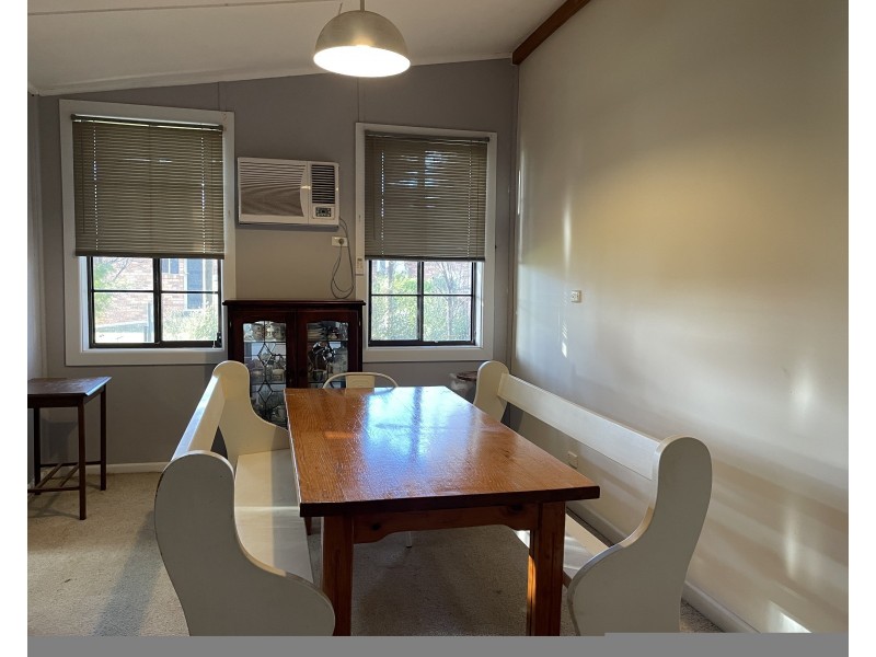 37 Collins Road, Griffith NSW 2680