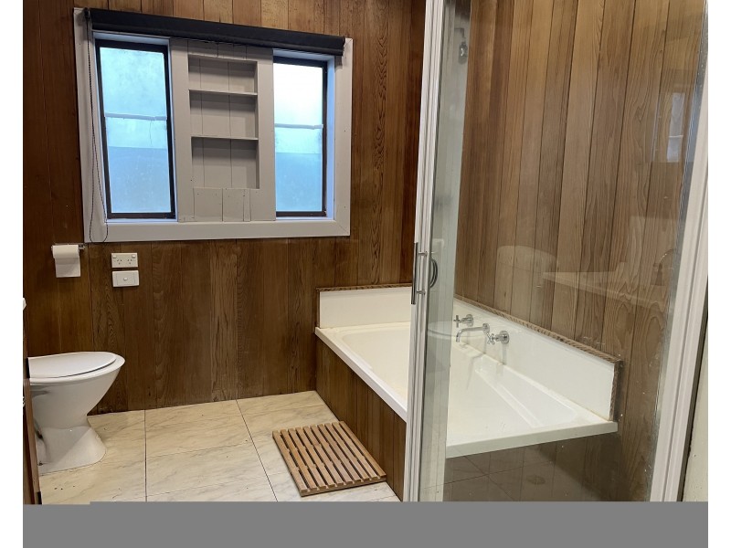 37 Collins Road, Griffith NSW 2680