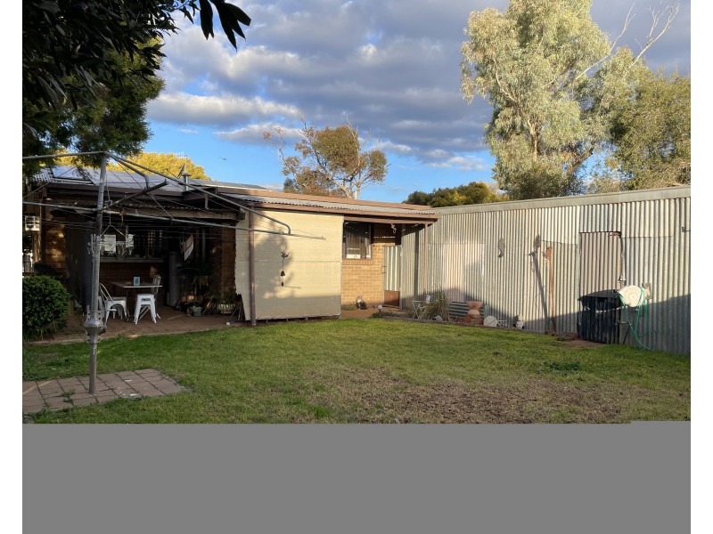 37 Collins Road, Griffith NSW 2680