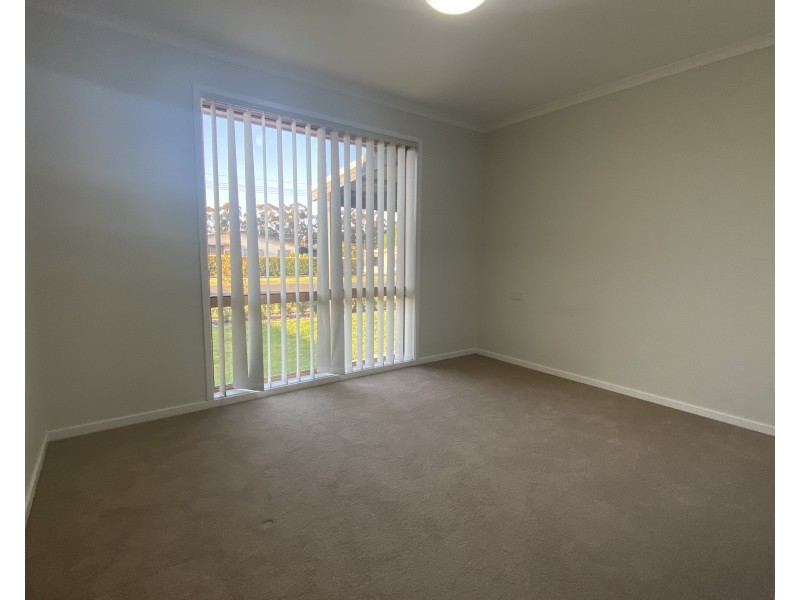 10 Elder Road, Griffith NSW 2680