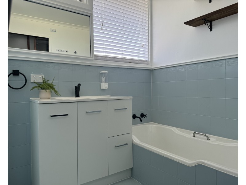 95 Blumer Avenue, Griffith NSW 2680