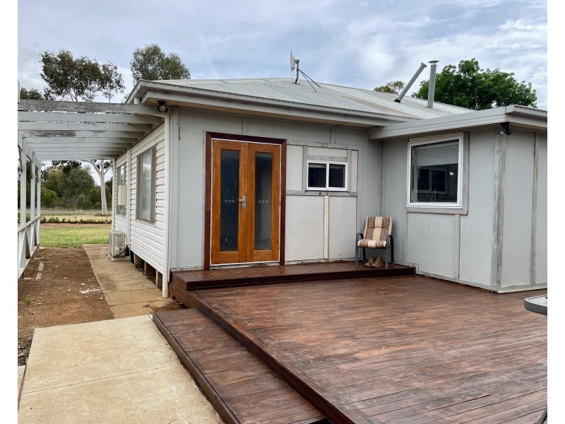 59 Schwab Road, Yenda NSW 2681