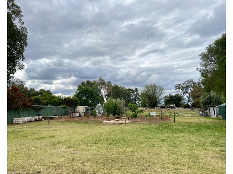 59 Schwab Road, Yenda NSW 2681