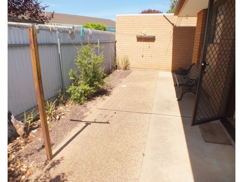 1/47-51 Clifton Boulevard, Griffith NSW 2680