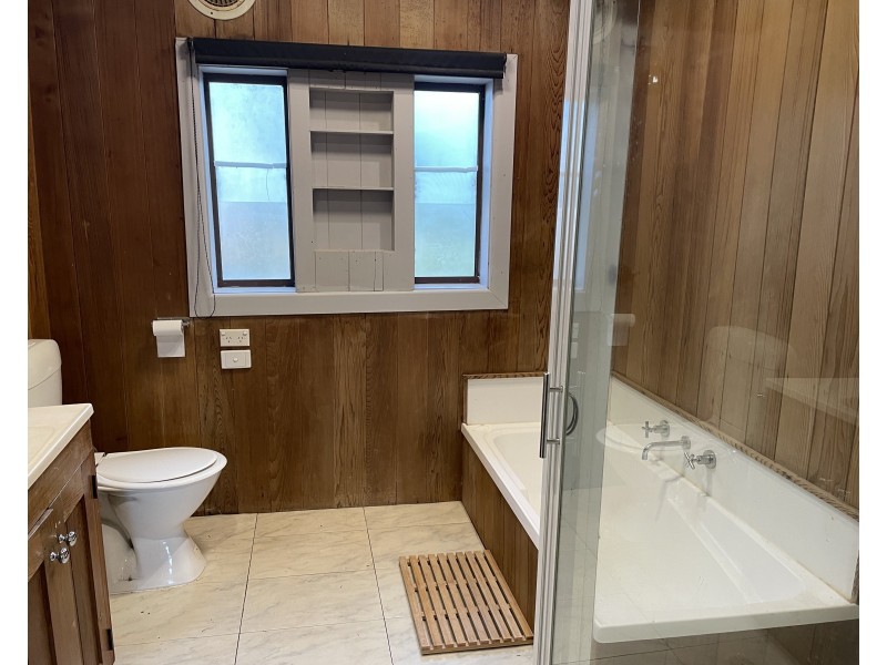 37 Collins Road, Griffith NSW 2680