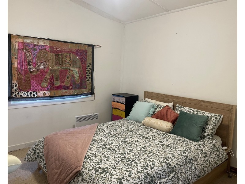37 Collins Road, Griffith NSW 2680