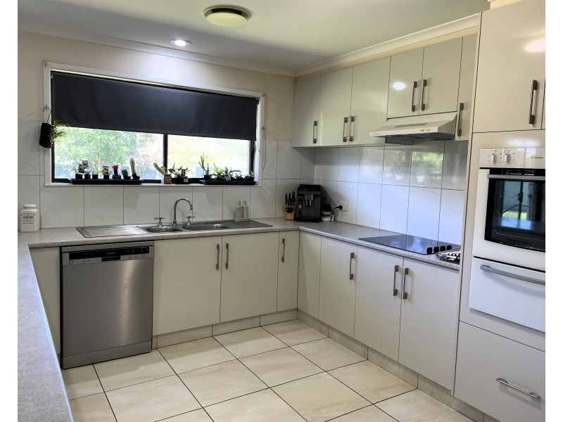 16 Lowde Street, Nericon NSW 2680