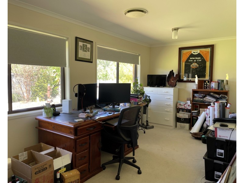 16 Lowde Street, Nericon NSW 2680