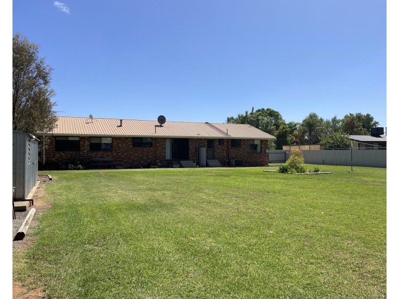 16 Lowde Street, Nericon NSW 2680