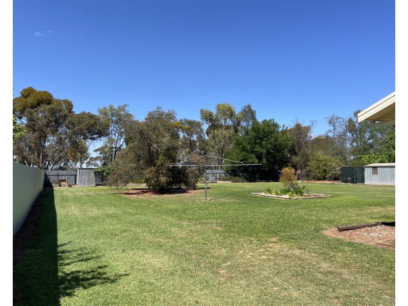 16 Lowde Street, Nericon NSW 2680
