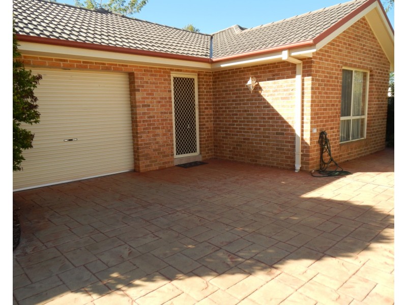 3/13 Leaver Street, Yenda NSW 2681