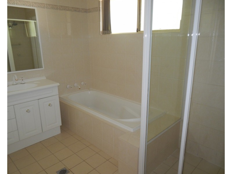 3/13 Leaver Street, Yenda NSW 2681