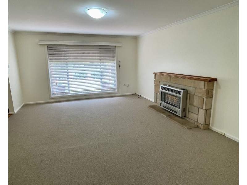 37 Probert Avenue, Griffith NSW 2680