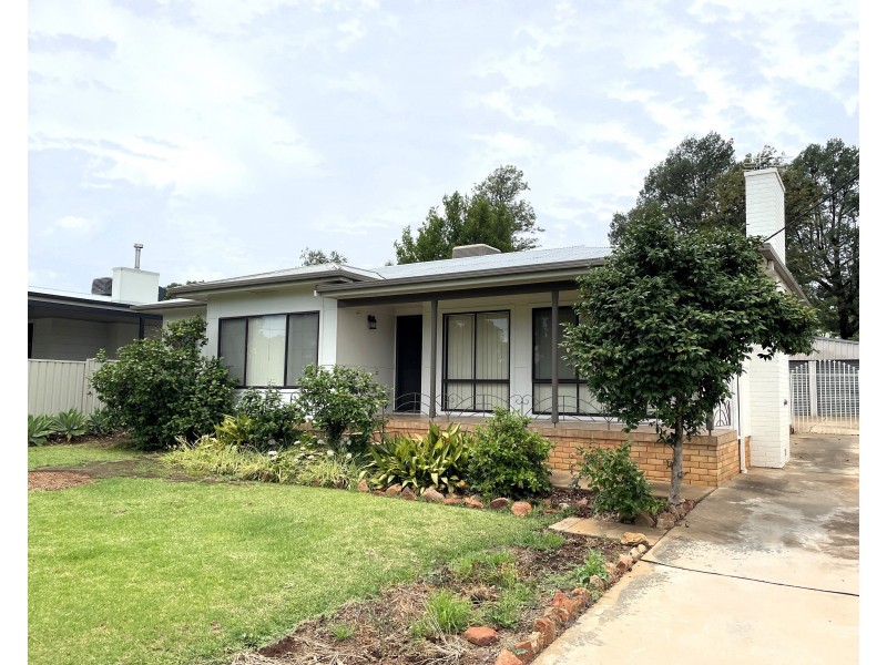 15 Kelly Avenue, Griffith NSW 2680
