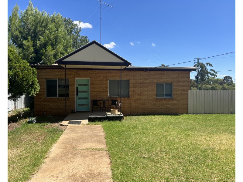 14 Binguie Street, Griffith NSW 2680