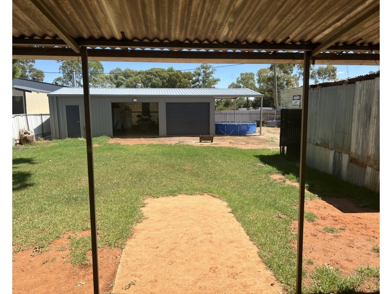 14 Binguie Street, Griffith NSW 2680