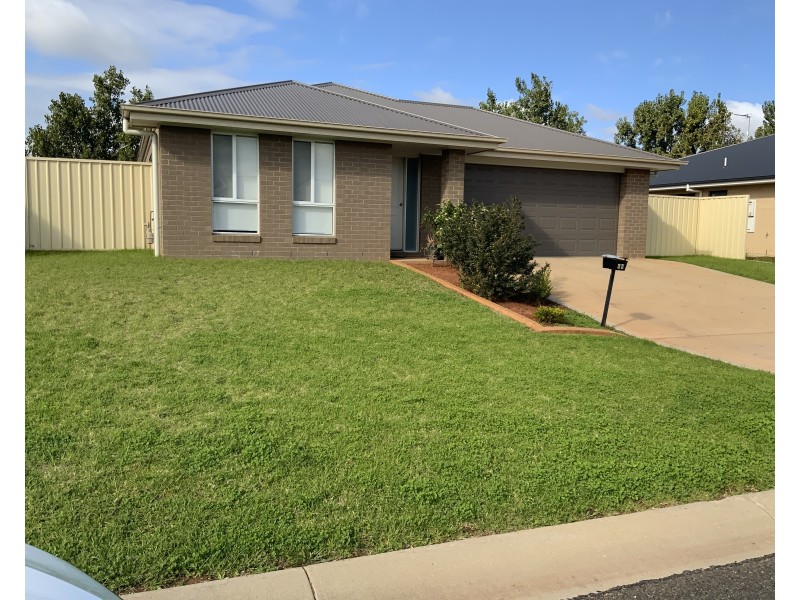 66 Zirilli Avenue, Griffith NSW 2680