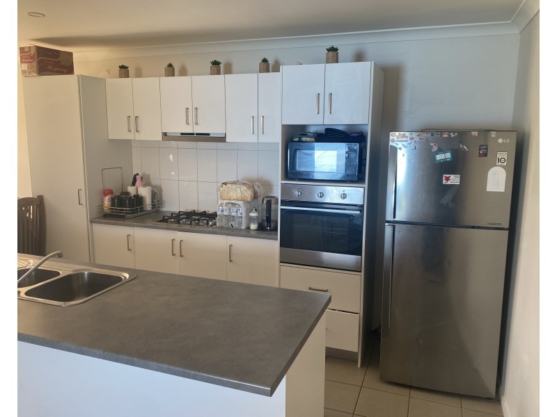 5 Howlong Crescent, Griffith NSW 2680