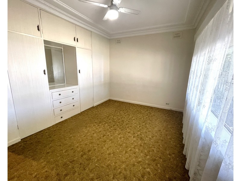 10 Goondooloo Street, Griffith NSW 2680