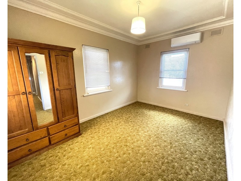 10 Goondooloo Street, Griffith NSW 2680
