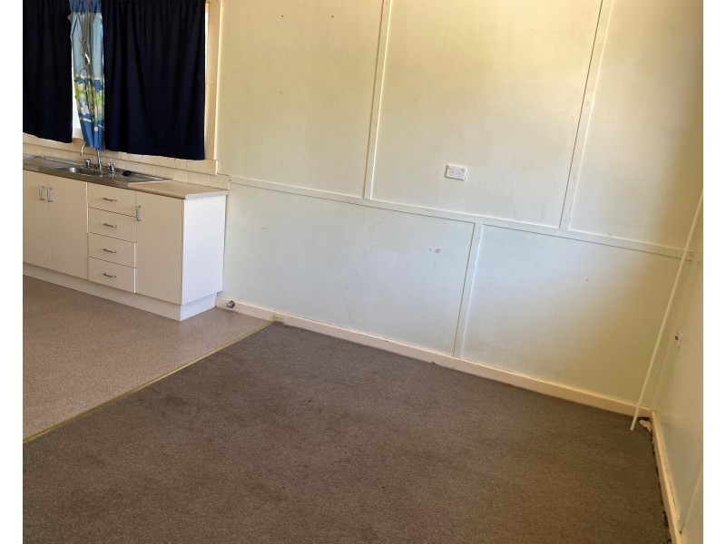 3/15 South Avenue, Yenda NSW 2681