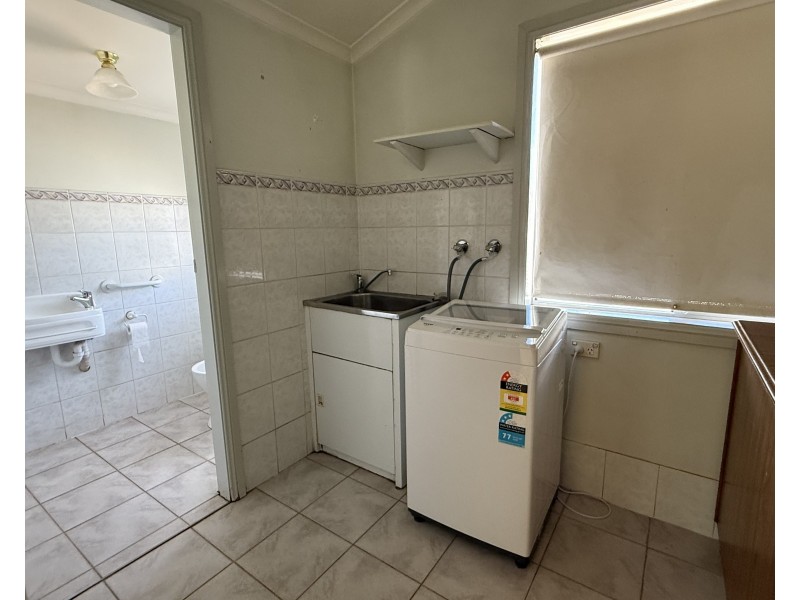 27 Coolah Street, Griffith NSW 2680
