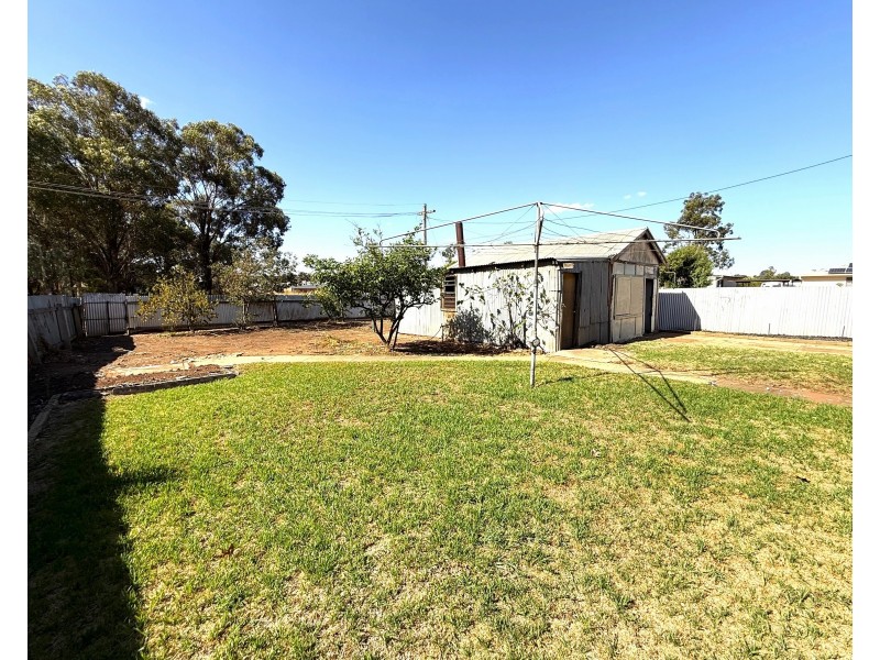 27 Coolah Street, Griffith NSW 2680