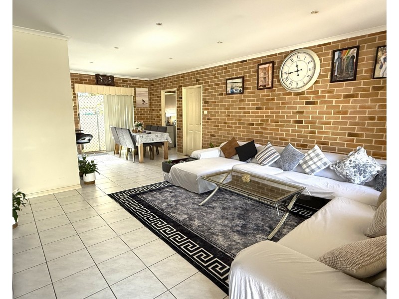 1/152 Merrigal Street, Griffith NSW 2680