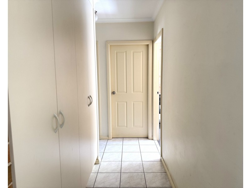 1/152 Merrigal Street, Griffith NSW 2680