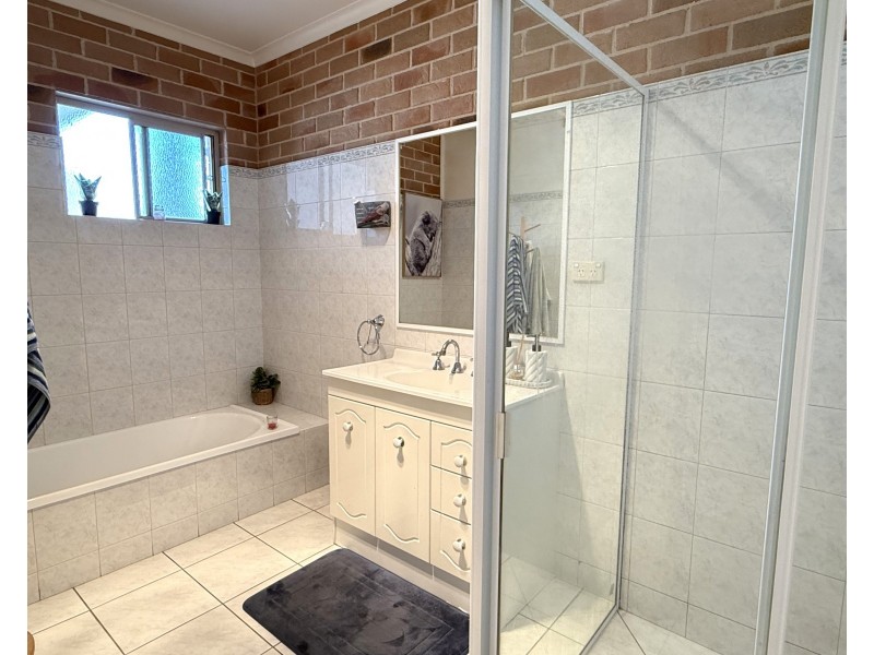 1/152 Merrigal Street, Griffith NSW 2680