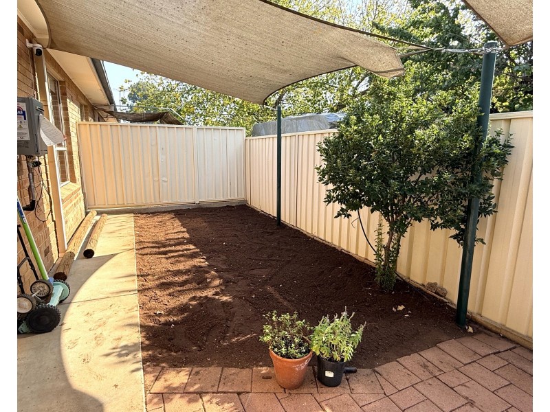 1/152 Merrigal Street, Griffith NSW 2680