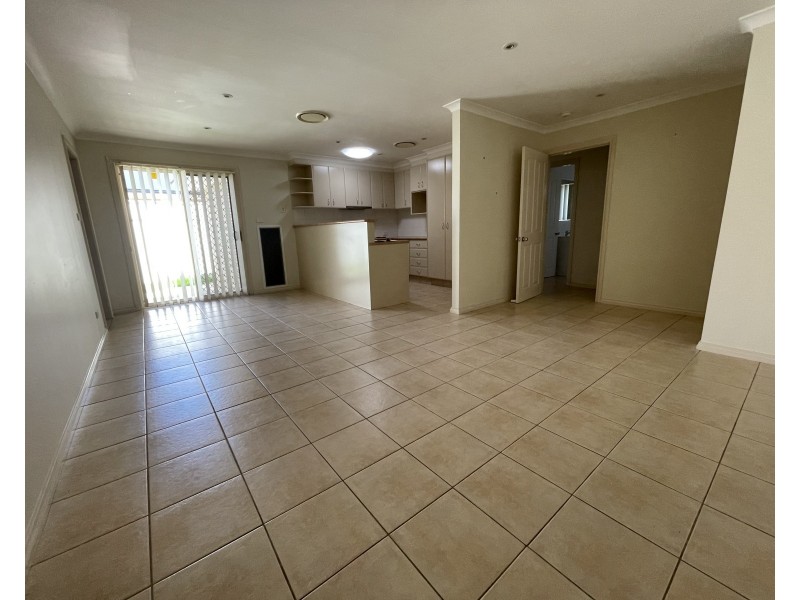 22 Evanside Parade, Griffith NSW 2680