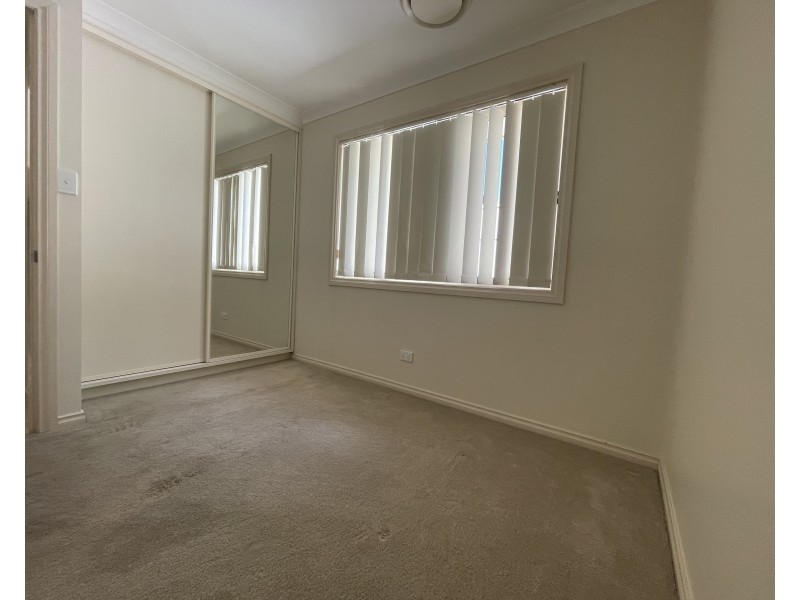 22 Evanside Parade, Griffith NSW 2680