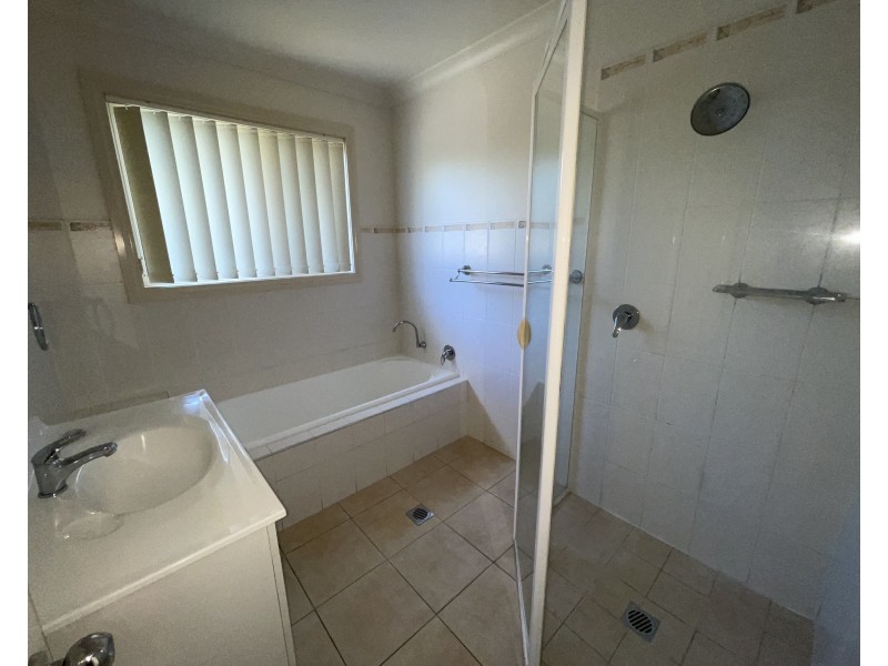 22 Evanside Parade, Griffith NSW 2680