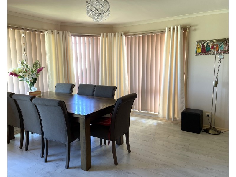 1 Dunvarleigh Crescent, Griffith NSW 2680