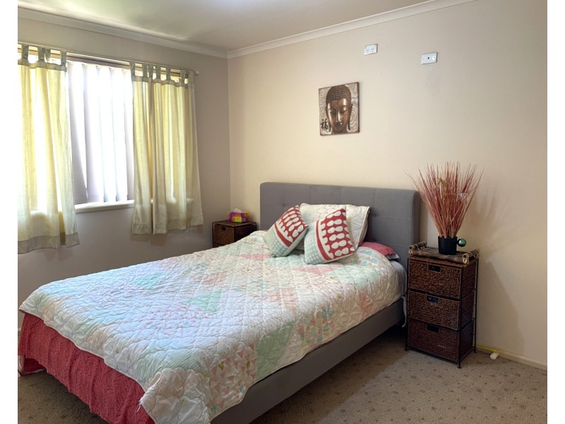 1 Dunvarleigh Crescent, Griffith NSW 2680