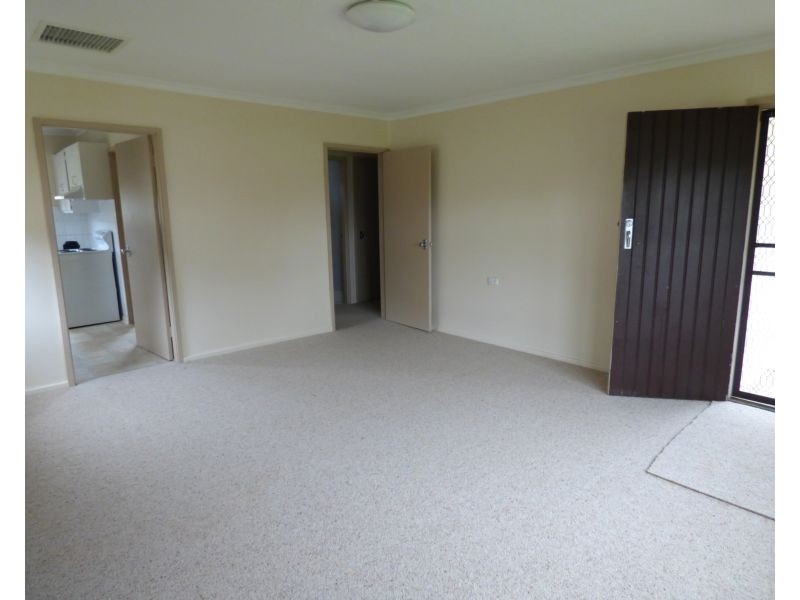 8A Kooringal Avenue, Griffith NSW 2680