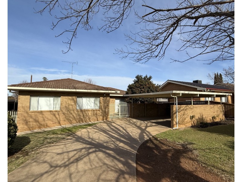 87 McNabb Crescent, Griffith NSW 2680