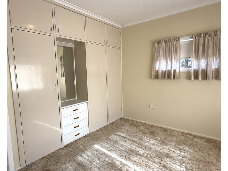 87 McNabb Crescent, Griffith NSW 2680